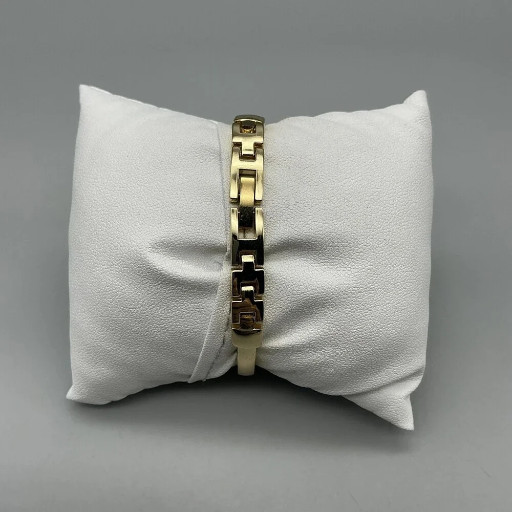 Anne Klein Womens Watch 32mm Cream Dial Gold Tone Bangle New Battery 6.25
